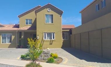 Casa en Venta en AVDA EL RODEO 1613