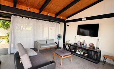 TEQUES CASA EN VENTA/RENTA CON VISTA AL LAGO “5