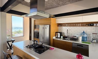 TEQUES CASA EN VENTA/RENTA CON VISTA AL LAGO “5