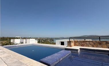 TEQUES CASA EN VENTA/RENTA CON VISTA AL LAGO “5