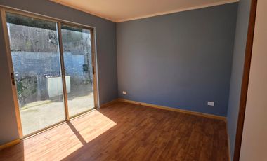 EXCELENTE CASA DE 4 DORMITORIOS EN LOMAS DE MIRASUR