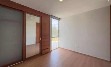 Bella casa nueva en renta, coto Orbara Habitat