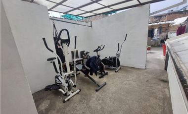 VENDEMOS MAGNIFICA PROPIEDAD PARA USO MIXTO SECTOR AVENIDA IDEMA-MB