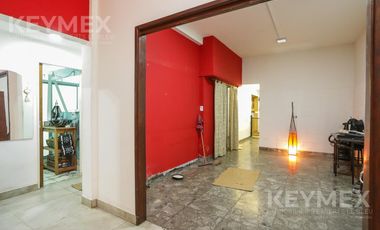 Casa con Galpón en Barracas