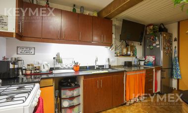 Casa con Galpón en Barracas