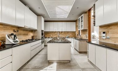 Casa en Arriendo en ESPECTACULAR MEDITERRANEA SAN CARLOS DE APOQUINDO