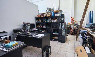 Local comercial calle San Luis y Dorrego Rosario