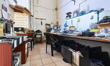 Local comercial calle San Luis y Dorrego Rosario