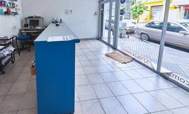 Local comercial calle San Luis y Dorrego Rosario