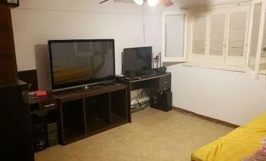 Casa en venta - 4 dormitorios 3 baños - Cochera - 300mts2 - Tolosa, La Plata