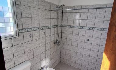 Casa en  Loteo Manso, Plottier.