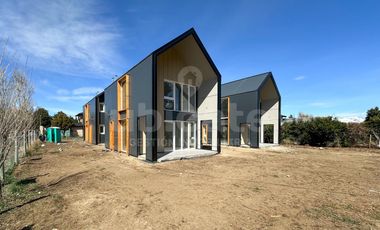 Casa en PH en  Dina Huapi a estrenar a 200 m del lago