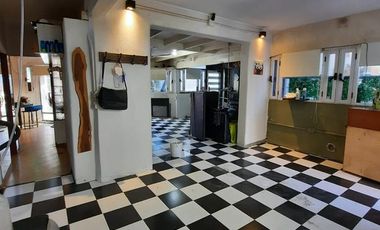 Casa en venta - 2 dormitorios 2 baños - 400mts2 - Manuel B. Gonnet, La Plata