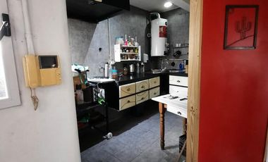 Casa en venta - 2 dormitorios 2 baños - 400mts2 - Manuel B. Gonnet, La Plata