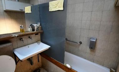 Casa en venta - 2 dormitorios 2 baños - 400mts2 - Manuel B. Gonnet, La Plata