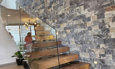 CASA EN VENTA EN PRIVADA DEL OLMO