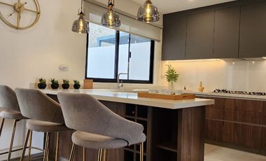 CASA EN VENTA EN PRIVADA DEL OLMO