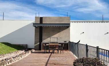 CASA EN VENTA EN PRIVADA DEL OLMO