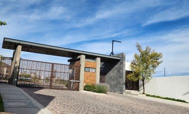 CASA EN VENTA EN PRIVADA DEL OLMO