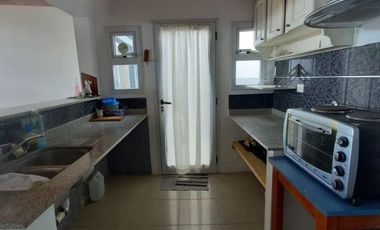 Casa en venta - 3 dormitorios 1 baño - Cocheras - 376mts2 - Villa Parque Sicardi