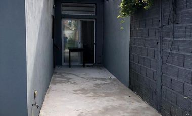 Casa en venta - 3 dormitorios 1 baño - Cocheras - 376mts2 - Villa Parque Sicardi