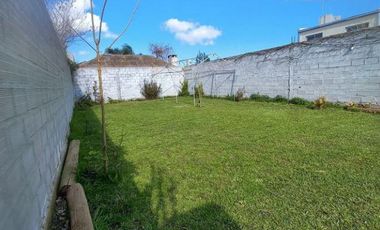 Casa en venta - 3 dormitorios 1 baño - Cocheras - 376mts2 - Villa Parque Sicardi