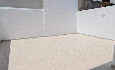 Departamento 2 ambientes con amplio patio -planta baja  - Temperley