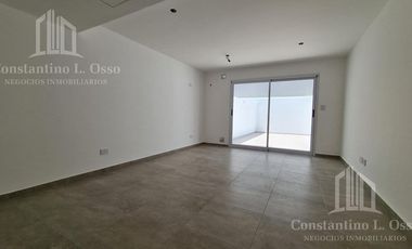 Departamento 2 ambientes con amplio patio -planta baja  - Temperley