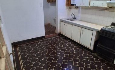 PH en alquiler - 2 Dormitorios 1 Baño - La Plata