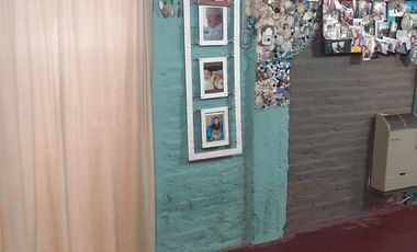 Casa en venta - 4 Dormitorios 2 Baños - 180Mts2 - Avellaneda