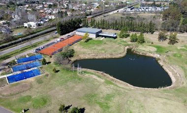 Casa en venta en la Lomada de Pilar, Pilar - 4 Ambientes