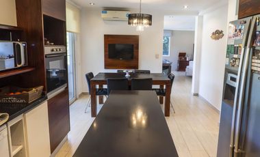 Casa en venta en la Lomada de Pilar, Pilar - 4 Ambientes