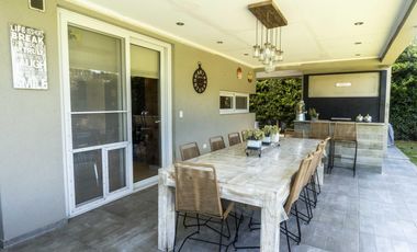 Casa en venta en la Lomada de Pilar, Pilar - 4 Ambientes