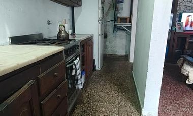 CASA 3 AMBIENTES VENTA EN Jose Leon Suarez 1975 (REMEDIOS DE ESCALADA)