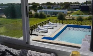 Casa en venta - 4 Dormitorios 7 Baños - Pinamar