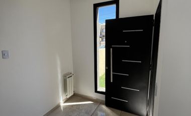 Duplex de dos dormitorios en barrio perticone