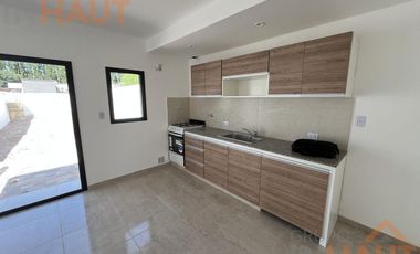 Duplex de dos dormitorios en barrio perticone