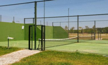 Terreno en venta 2250mts2 totales - Campos de Roca II