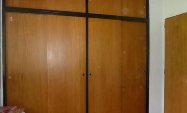 Casa en venta - 4 dormitorios 2 baños - Cochera - 12.000 mts2 - Villa Elisa