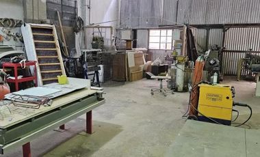 Depósito en venta - 2 Ambientes - 190Mts2 - Villa Maipu