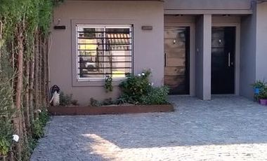 DUPLEX 3 ambientes en venta en Berazategui