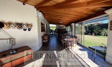 VENTA Casa 5amb Barrio Cerrado El Casco de Moreno