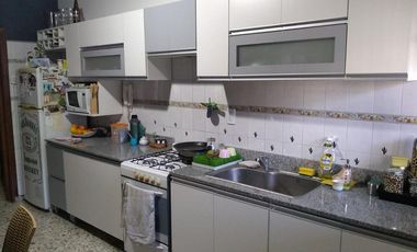 PH en venta - 3 dormitorios 1 baño - 148mts2 - Quilmes