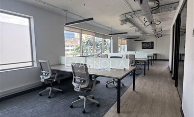 Oficina en Arriendo en 161