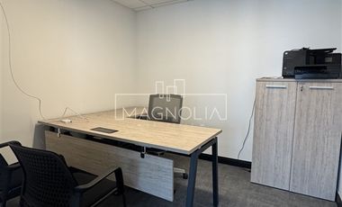 Oficina en Arriendo en 161