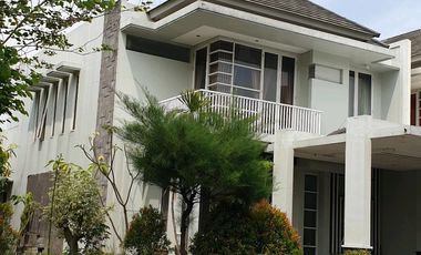 Royal Residence, Wiyung