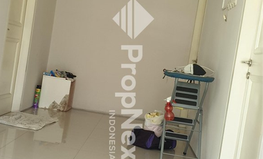 Royal Residence, Wiyung