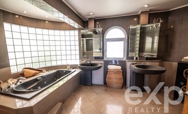 Casa en Arriendo en Camino Huallalolen | El Arayan | Lo Barnechea