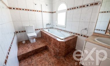 Casa en Arriendo en Camino Huallalolen | El Arayan | Lo Barnechea