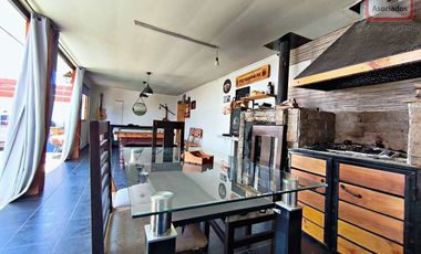 Bella casa en Venta Pirque